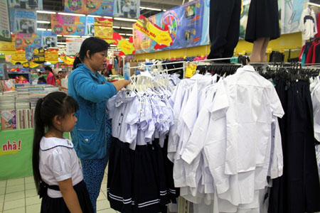 Tránh tăng giá xăng dầu giật cục